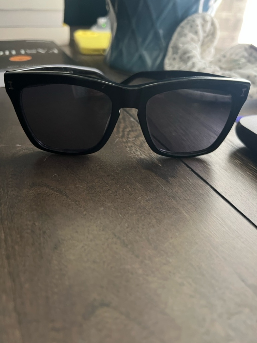 Illesteva Sunglasses - Polarized Lenses